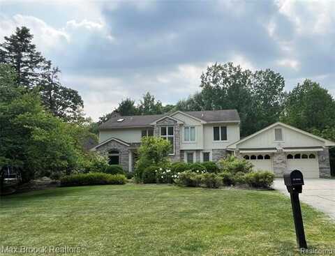 5898 INDEPENDENCE Lane, West Bloomfield, MI 48322