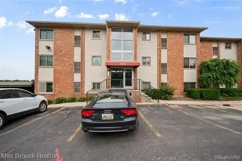 1974 KLINGENSMITH Road, Bloomfield Hills, MI 48302