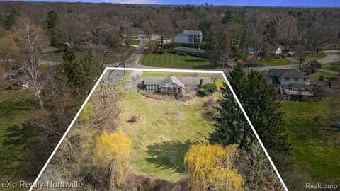 6940 CASTLE Drive, Bloomfield Hills, MI 48301