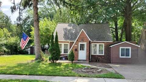 21612 Harper Lake Avenue, Clinton Township, MI 48080