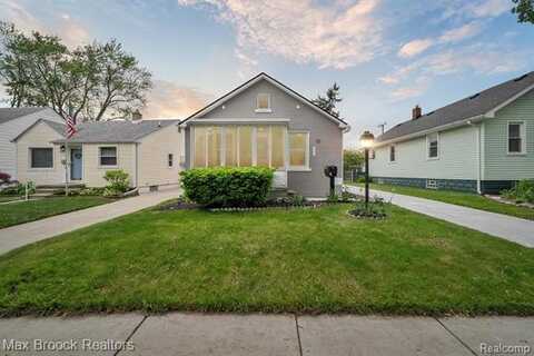 262 W Tacoma Street, Clawson, MI 48017