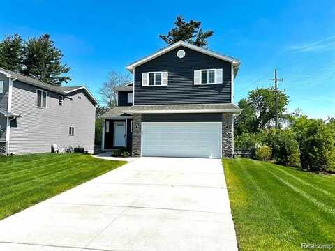 5372 Rural Terrace, Rochester Hills, MI 48329