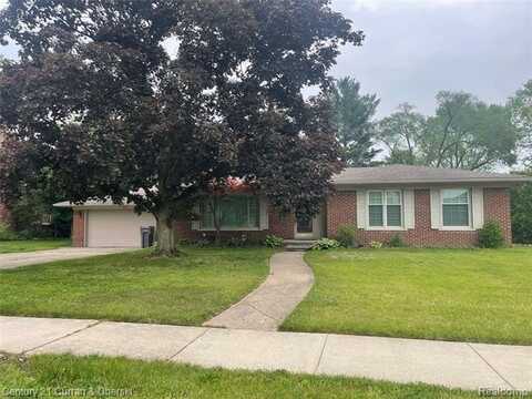 621 Crescent Drive, Dearborn, MI 48124