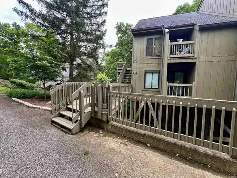 9340 S Lake Ridge Drive, Bloomington, IN 47401
