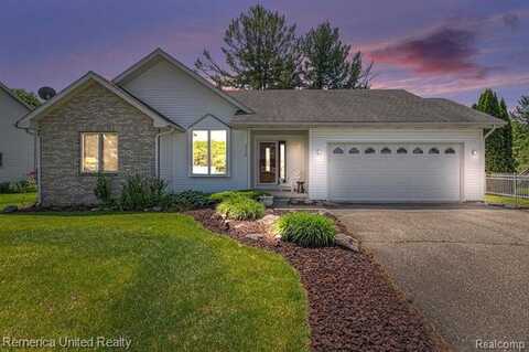 2458 Oseola Avenue, Howell, MI 48843