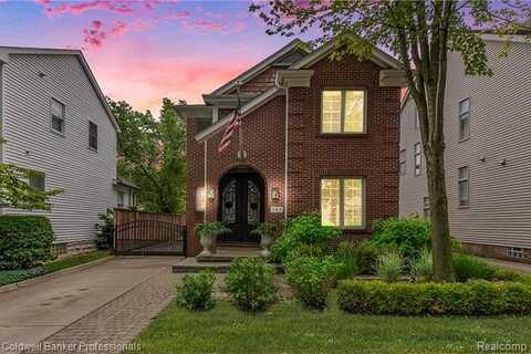 742 Emmons Avenue, Birmingham, MI 48009