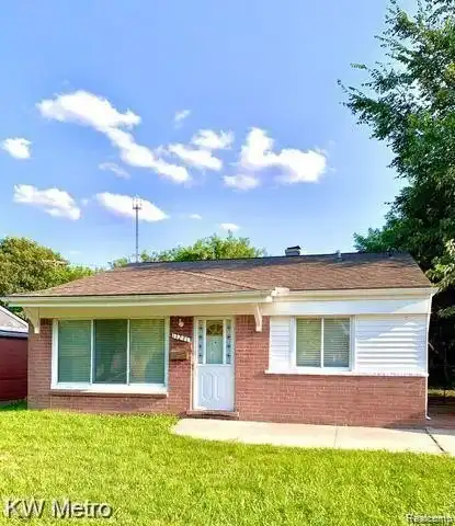 13231 ALBANY Street, Oak Park, MI 48237