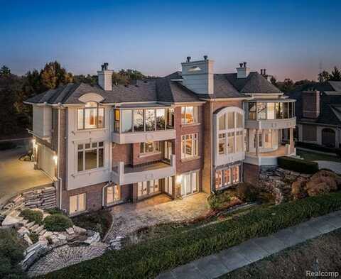 3856 VISTA Lane, West Bloomfield, MI 48323