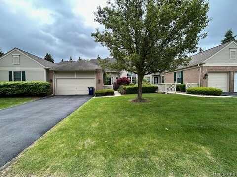 692 Brockmoor Lane, Bloomfield, MI 48304
