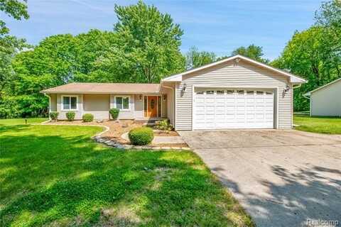 30946 Fortune Trail, Milford, MI 48381