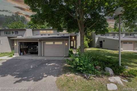 3131 Lakehaven Drive, Ann Arbor, MI 48105