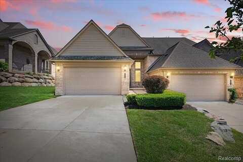 5696 Knob Hill Circle, Clarkston, MI 48348