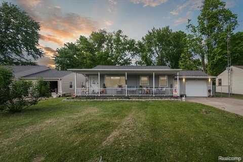 4930 Center Street, Millington, MI 48746