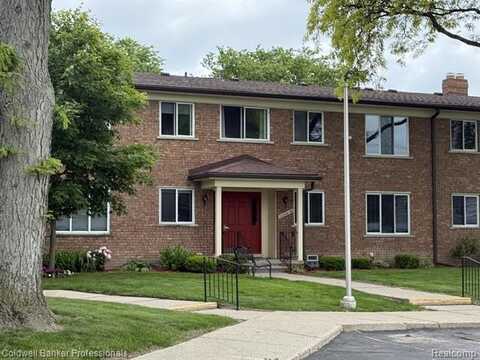 22860 9 Mile Road, Saint Clair Shores, MI 48080