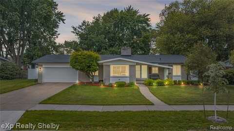 32625 Northampton Drive, Warren, MI 48093