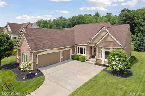 10727 Bouldercrest Drive, South Lyon, MI 48178