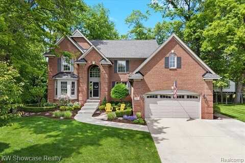 1307 Trillium Court, Wixom, MI 48393