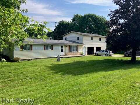 138 W Hunters Creek Road, Lapeer, MI 48446