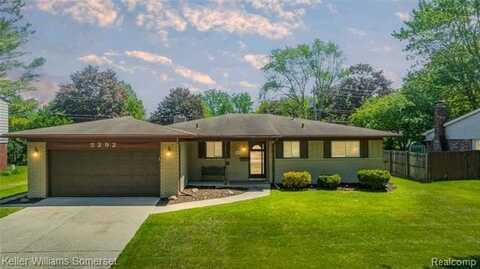 5292 ABINGTON Drive, Troy, MI 48085