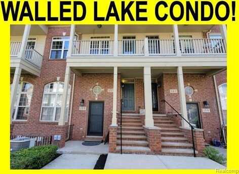 157 E BAY Drive, Walled Lake, MI 48390