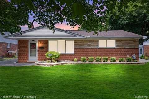37862 Parkhurst Street, Livonia, MI 48154
