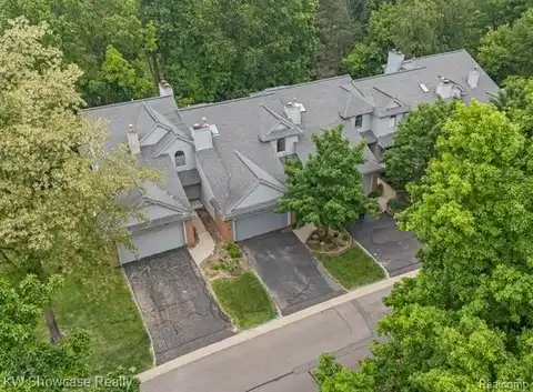 6632 Ridgeview Drive, Clarkston, MI 48346