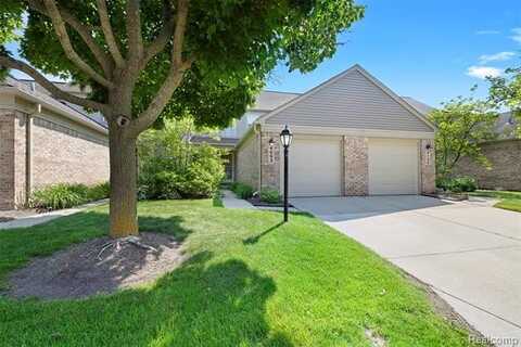 4093 Hunters Circle E, Canton, MI 48188