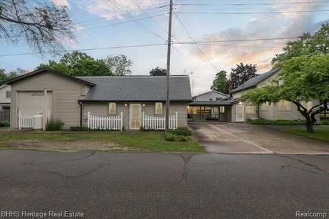 301 N Church Street, Byron, MI 48418