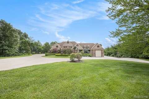 4143 Longview Drive, Lapeer, MI 48446