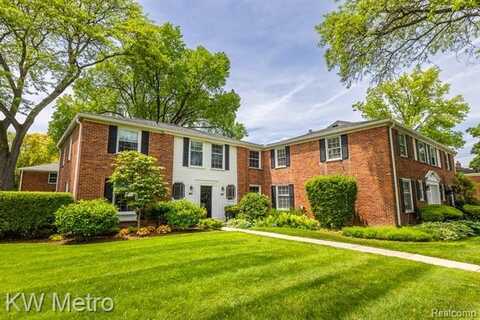 597 Notre Dame Street, Grosse Pointe, MI 48230
