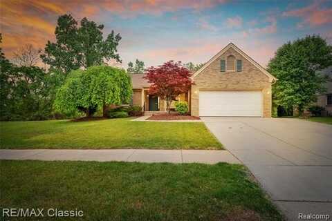 995 Wildwood Lane, Plymouth, MI 48188