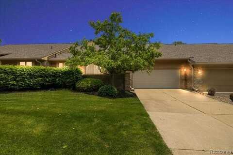 55728 Lorraine Drive, Utica, MI 48316