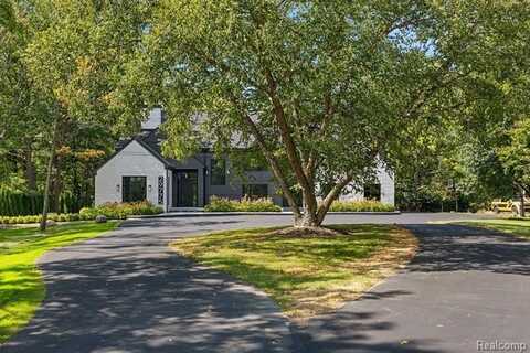 29775 BRISTOL Lane, Bingham Farms, MI 48025