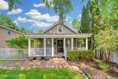 22810 Power Road, Farmington, MI 48336