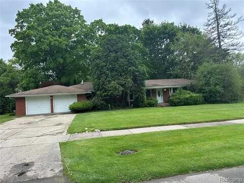 19041 Bungalow Drive, Lathrup Village, MI 48076