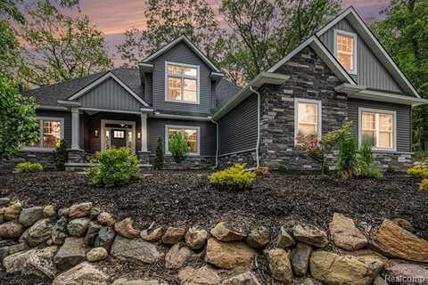 5950 Mountain Top Drive, Brighton, MI 48116