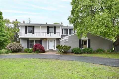 6835 Limerick Lane, Troy, MI 48098
