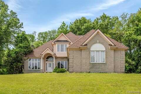 2479 Waterfront Drive, Brighton, MI 48114