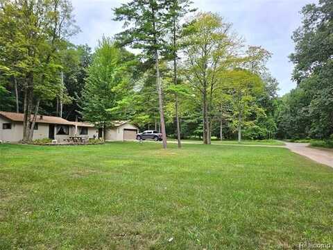 3951 Mary Anne Lane, Caseville, MI 48725