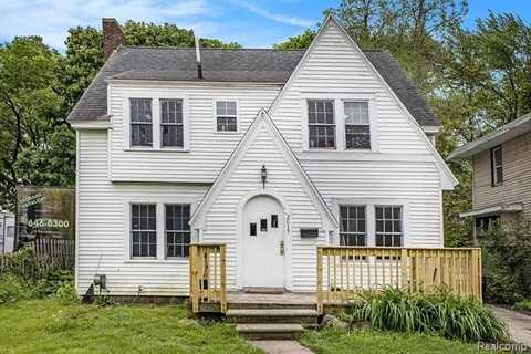 2015 W Malcolm X Street, Lansing, MI 48915