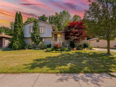 19394 Ingram Drive, Shelby, MI 48038