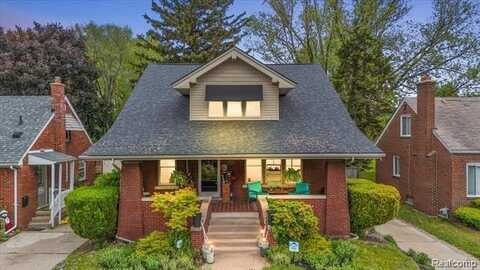15601 Deerfield Avenue, Eastpointe, MI 48021