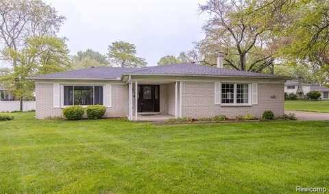 4290 FROSTWOOD, Troy, MI 48098