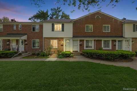 22865 Lakeshore Drive, Saint Clair Shores, MI 48080