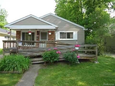 220 W Yale Avenue, Pontiac, MI 48340