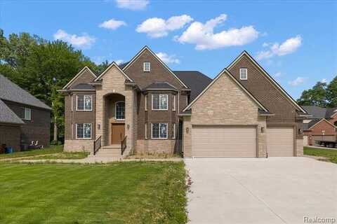 56350 Willow Creek Boulevard, Utica, MI 48316