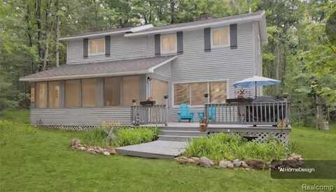 11870 Bayer rd. Road, Roscommon, MI 48653