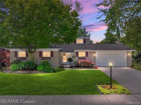 29647 Gaylord Court, Livonia, MI 48154