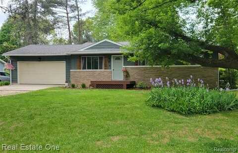2103 KEERAN Drive, Lapeer, MI 48446