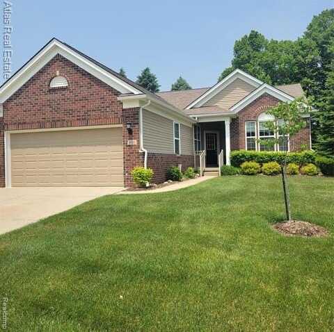 9100 N Pine Valley Drive, Grand Blanc, MI 48439